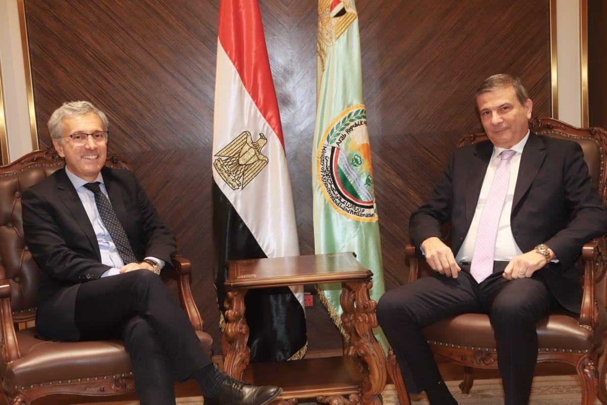 وزير الزراعة يؤكد أهمية الاعتماد الإلكترونى للشهادات البيطرية لواردات اللحوم البرازيلية