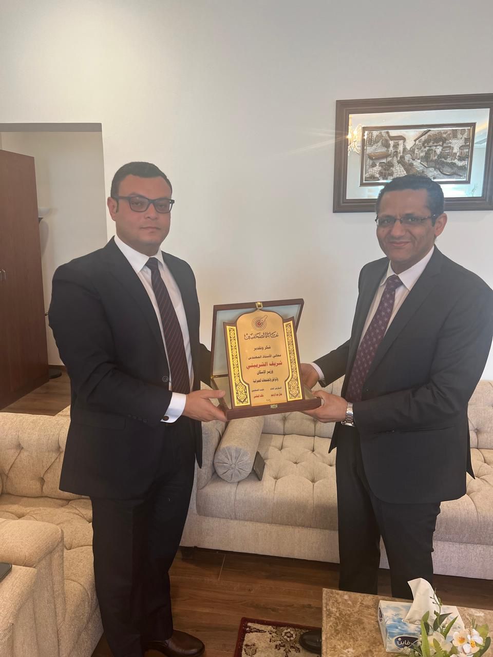 وزير الإسكان يوجه بتيسير  إجراءات مدينة الصحفيين بحدائق أكتوبر