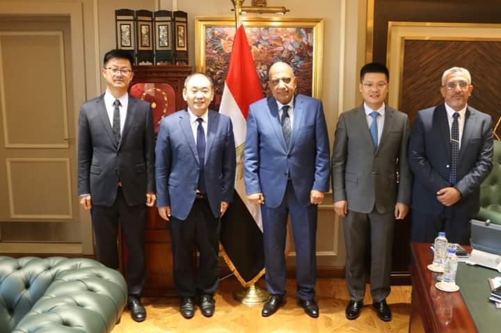 الكهرباء تستعين بأجهزة ذكية من هواوي الصينية لكشف التلاعب فى استهلاك الطاقة