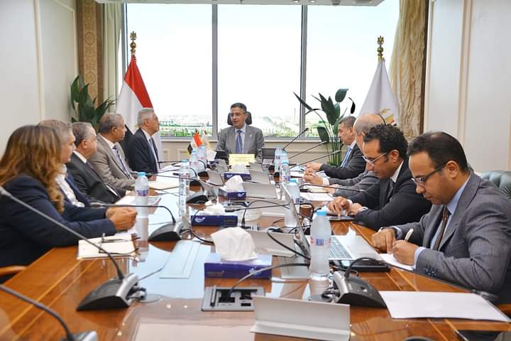 التموين تبحث مع جيروم مصر تطورات مشروع توطين صناعة الصوامع في شرق بورسعيد