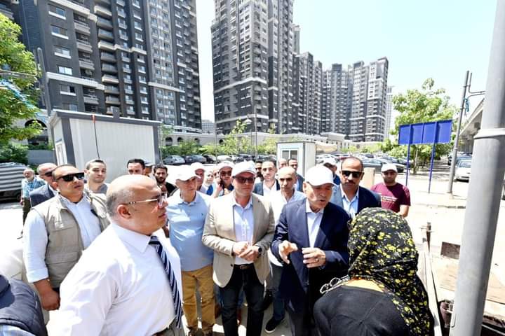 وزير الإسكان ومحافظ القاهرة يتفقدان العمل في مشروع مثلث ماسبيرو