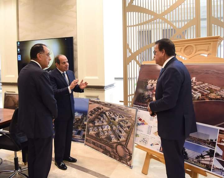 الرئيس يوجه الحكومة العمالة غير المنتظمة في قطاعي التشييد والبناء إلى التأمين الصحي