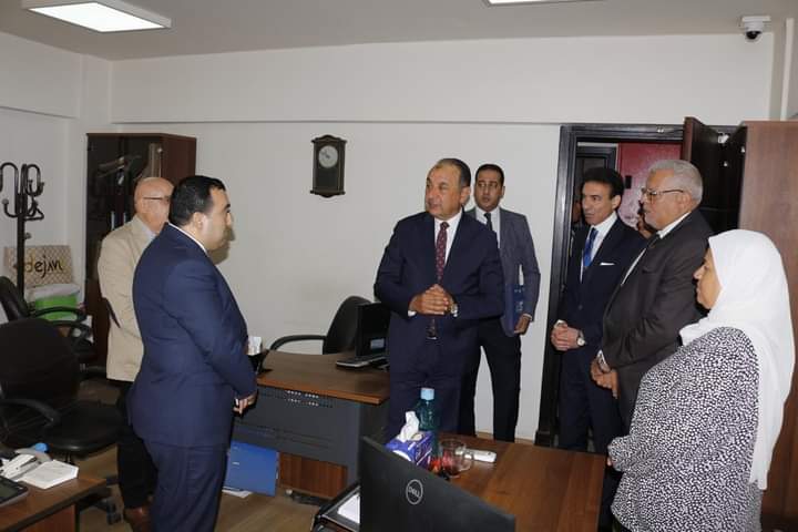 وزير الأعمال يتابع مشروعات "الإسكندرية للاستثمارات والتنمية العمرانية"