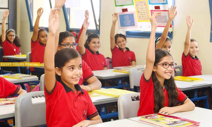 "اي فاينانس" تطلق خدمات مالية إلكترونية لطلاب المدارس