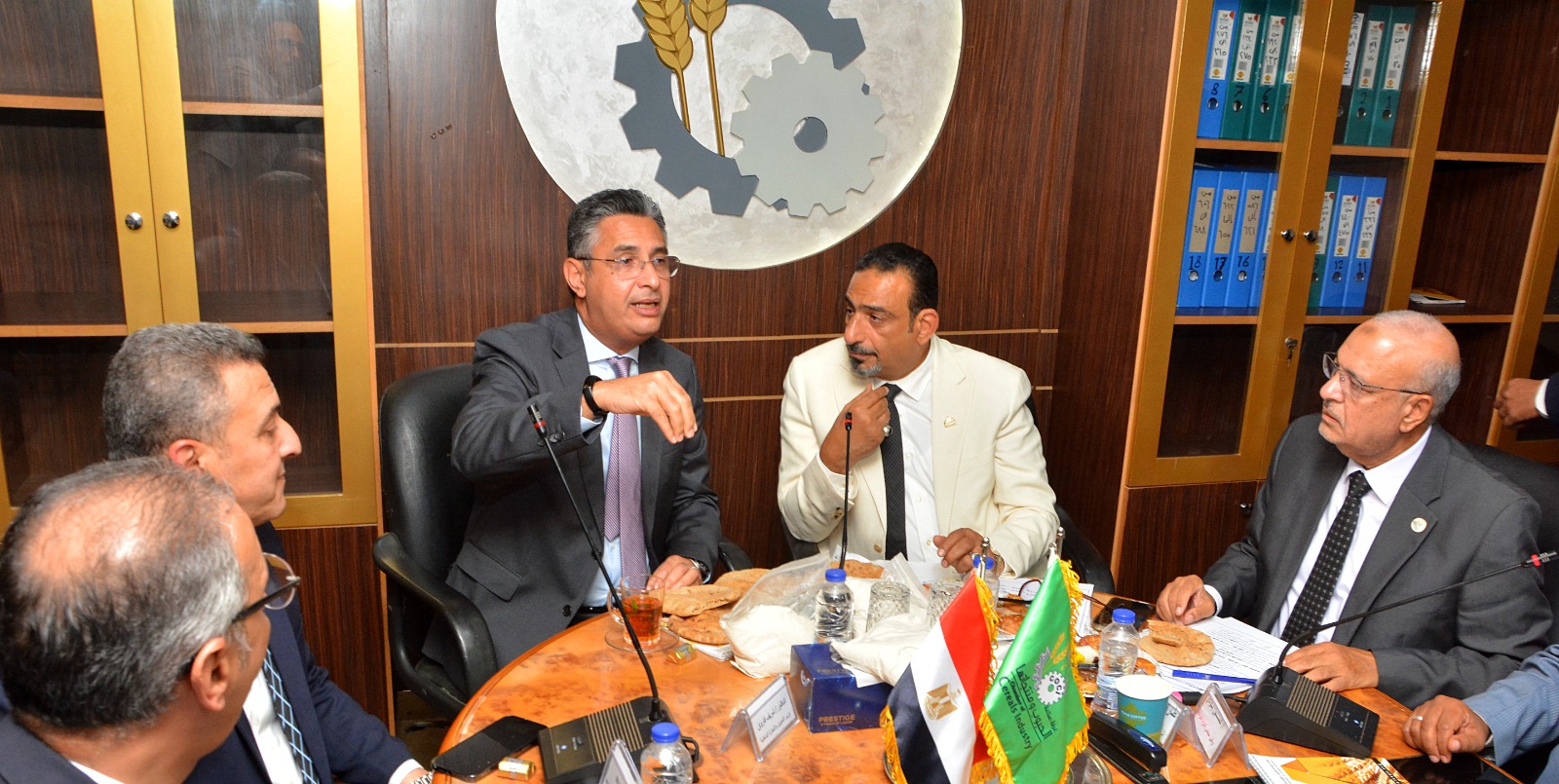 وزير التموين والتجارة الداخلية يزور غرفة صناعة الحبوب باتحاد الصناعات المصرية