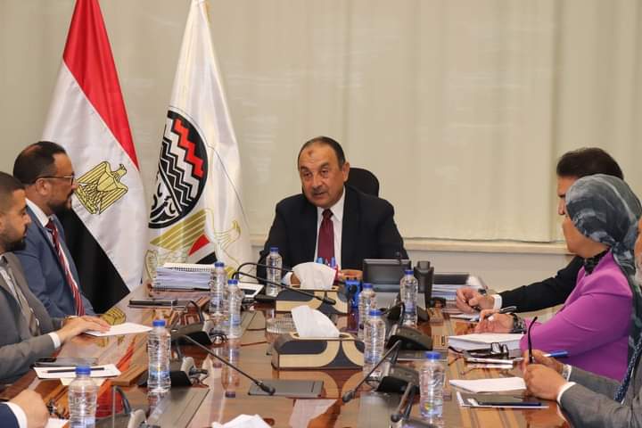 وزير الأعمال يلتقي مع جمعية مطوري القاهرة الجديدة والعاصمة الإدارية