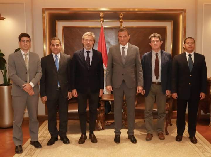 تعاون مصري إيطالي في مجالات التصنيع الزراعي .. ومشروع لإنشاء سوق للمزارعين في الإسكندرية
