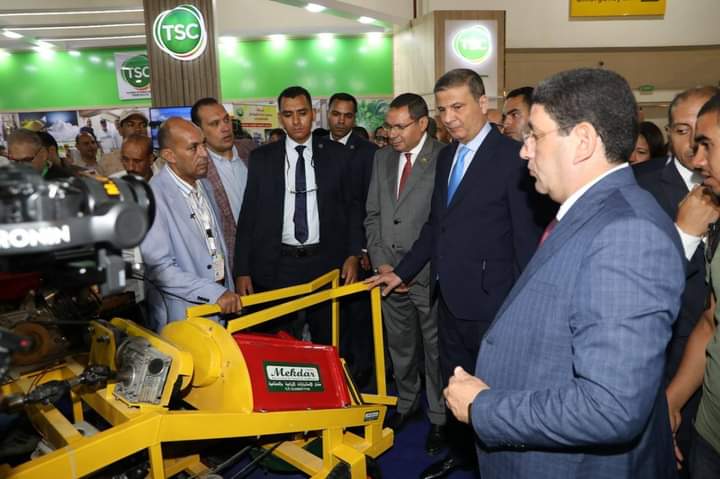 وزير الزراعة في معرض صحارى .. توطين التكنولوجيا الزراعية يحد من استنزاف العملات الأجنبية