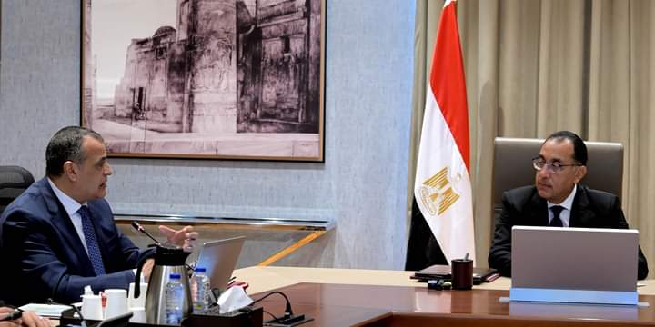 تصميم وإنتاج أوتوبيس مصري للنقل الجماعي يعمل بالطاقة النظيفة بالتعاون مع شركة MCV