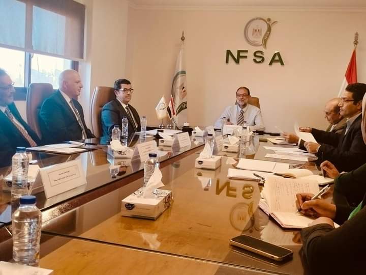 هيئة الغذاء وغرفة المنشآت والمطاعم السياحية تبحثان النهوض بقطاع المنشآت والمطاعم