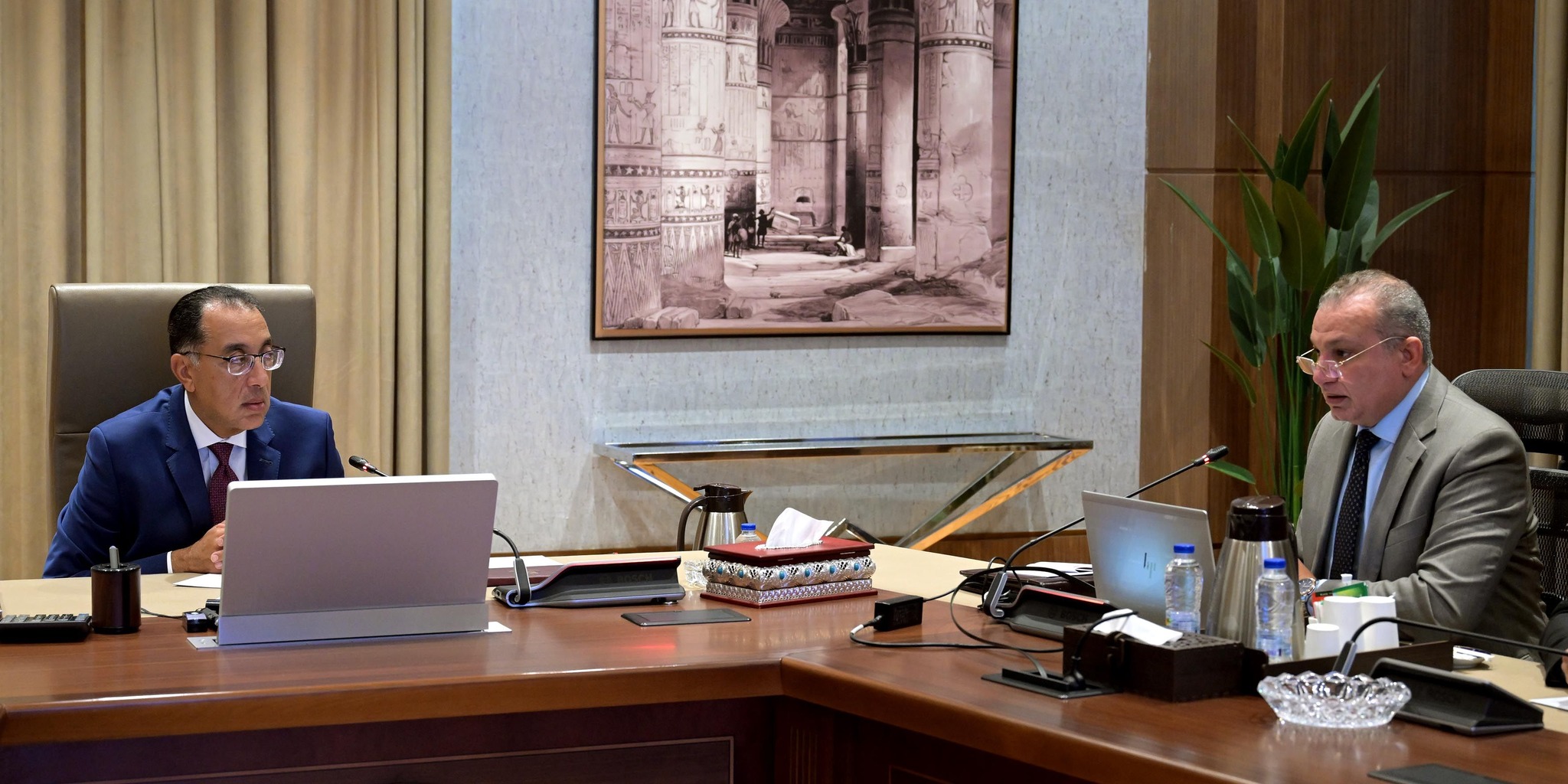 خطة تسويقية لمشروع عواصم المحافظات .. وفتح حساب بالدولار لصالح صندوق التنمية الحضرية