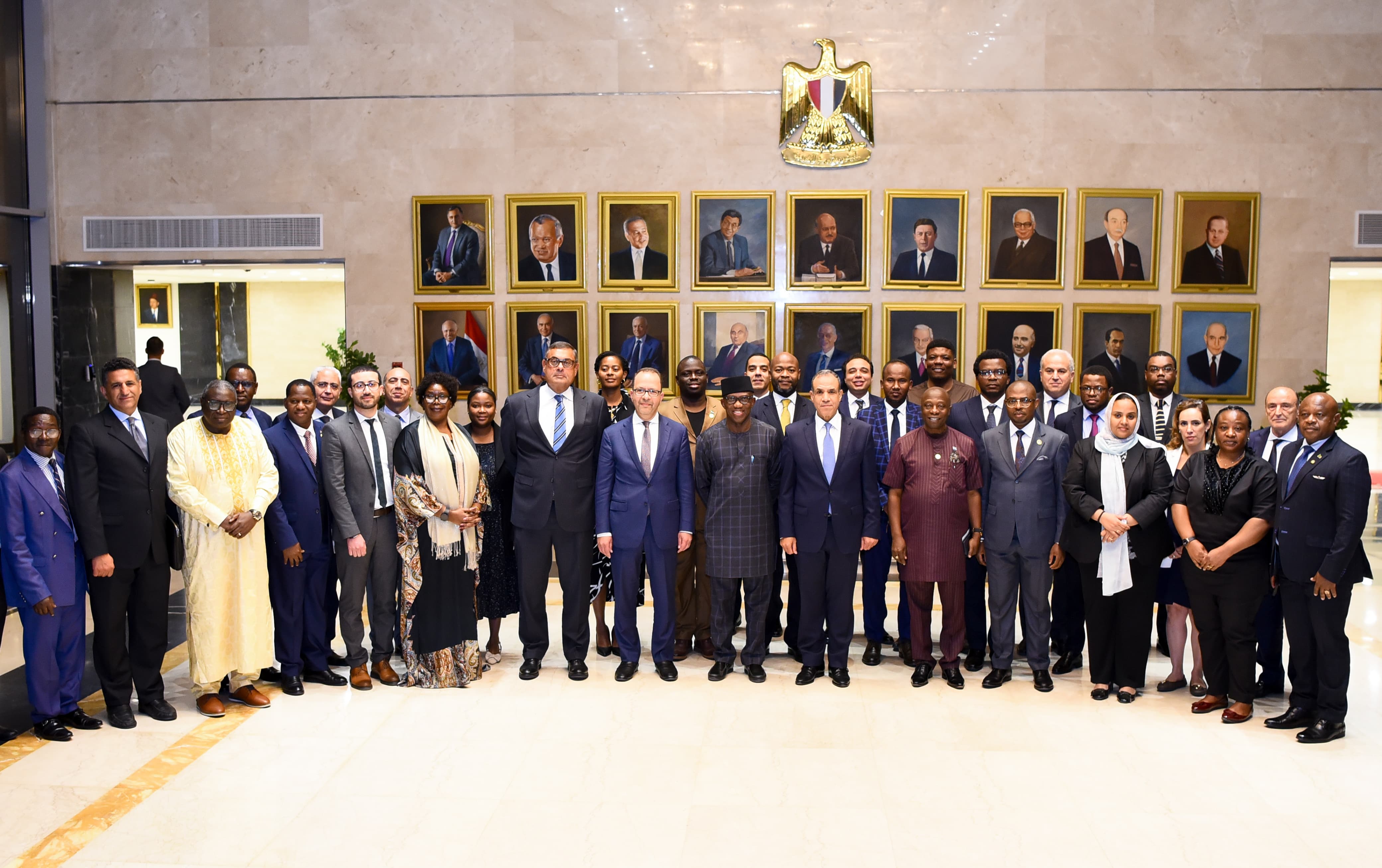 وزير الاستثمار يلتقي المؤسسات والشركات الفرنسية الراغبة في التعاون مع مصر