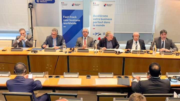 بحضور ساويرس .. رئيس اقتصادية قناة السويس يشارك في منتدى الأعمال المصري بمارسيليا