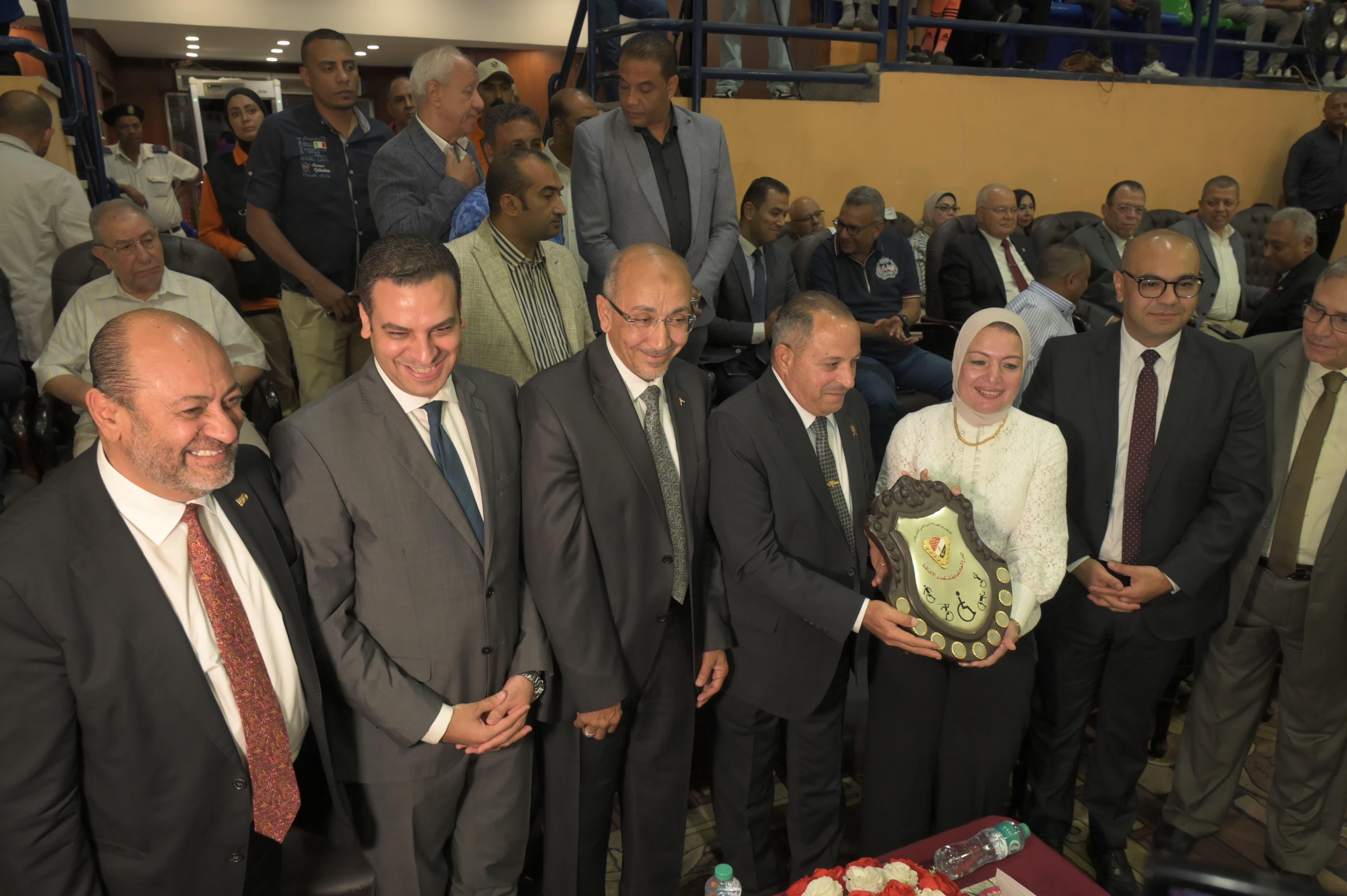 للسنة الـ22 على التوالي.. "إيسترن كومباني" تتوج ببطولة الجمهورية للشركات الـ57 ببورسعيد