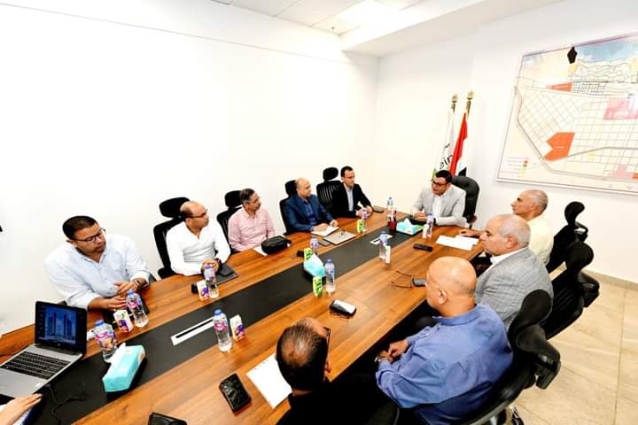 وزير الإسكان يتابع موقف تنفيذ المشروعات التنموية المتنوعة بالساحل الشمالى الغربى