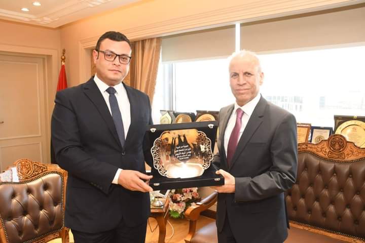 وزير الإسكان: مصر مستعدة لنقل خبراتها الواسعة في مجال التنمية العمرانية للعراق