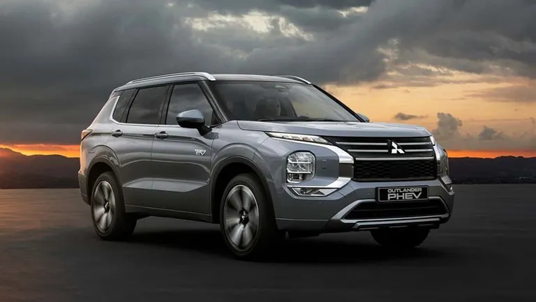 الكشف عن ميتسوبيشي نسخة "أوتلاندر فيس ليفت 2025 في أوروبا