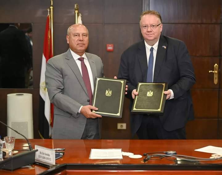 وزارة الصناعة ومنظمة العمل الدولية توقعان وثيقة مشروع تعزيز البيئة الداعمة للإنتاجية