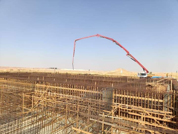 وزير الإسكان يتابع منظومة الري والصرف بالعاصمة الإدارية الجديدة