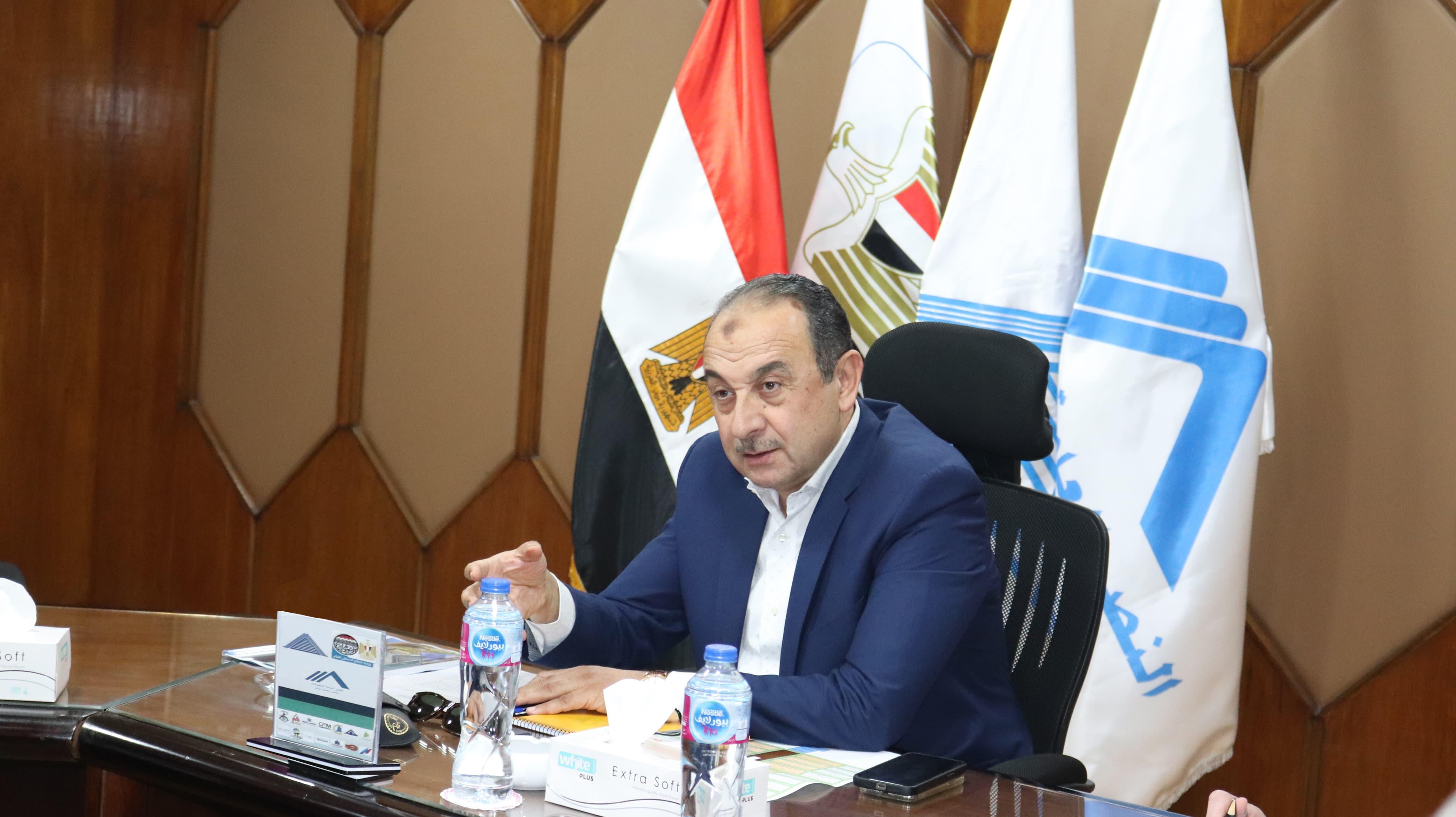 وزير قطاع الأعمال  يتابع تنفيذ مشروعات شركات المقاولات والتطوير العقاري التابعة*