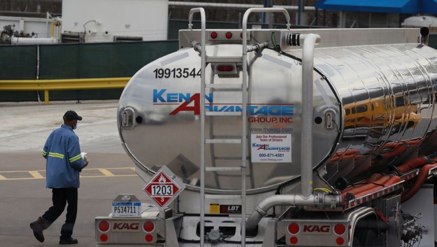 أمريكا تضاعف معدلات الاعتماد على البنزين المحلي عوضا عن المستورد