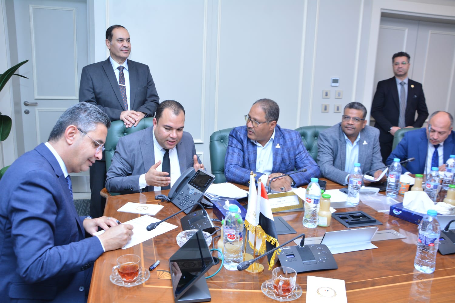 وزير التموين  يلتقي بعدد من أعضاء مجلسي النواب والشيوخ