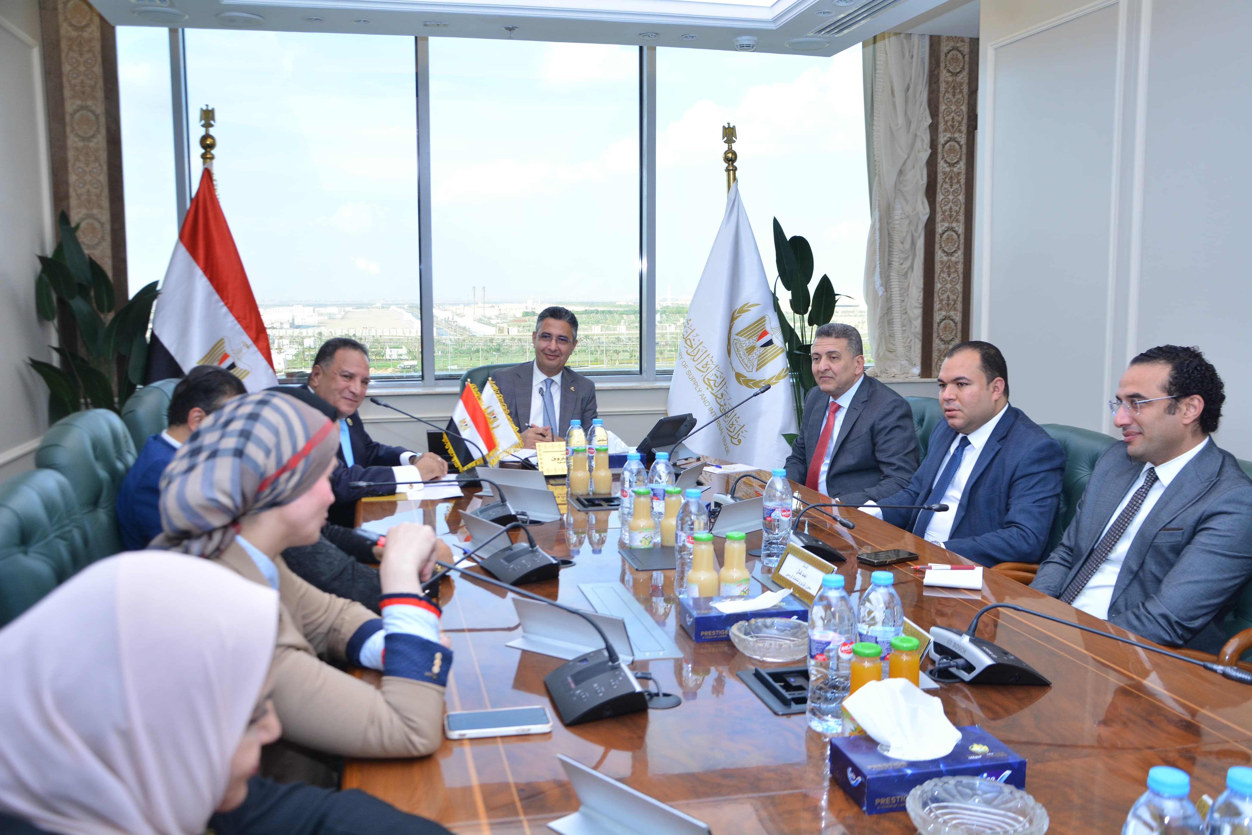 وزير التموين يعقد اجتماعاً مع الهيئة البرلمانية لحزب الشعب الجمهوري