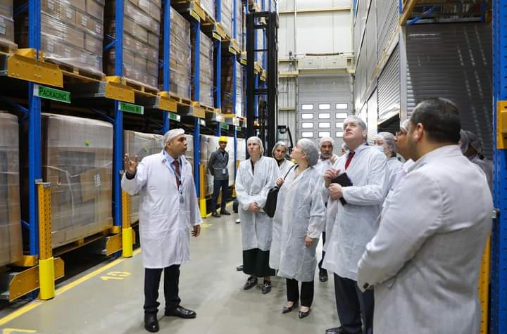 وفد أمريكي رفيع المستوى يبحث التعاون مع المنطقة الاقتصادية لقناة السويس