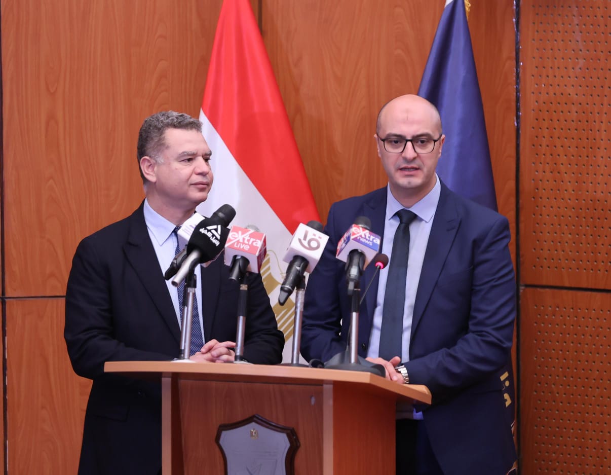 وزير الاتصالات  يشهد إطلاق تراخيص جديدة لإنشاء وتشغيل مراكز الاتصال