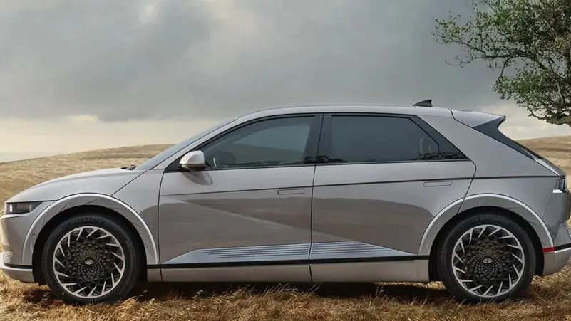 أعطال فنية تجبر "هيونداي" على استدعاء نحو 145 ألف مركبة كهربائية في أمريكا