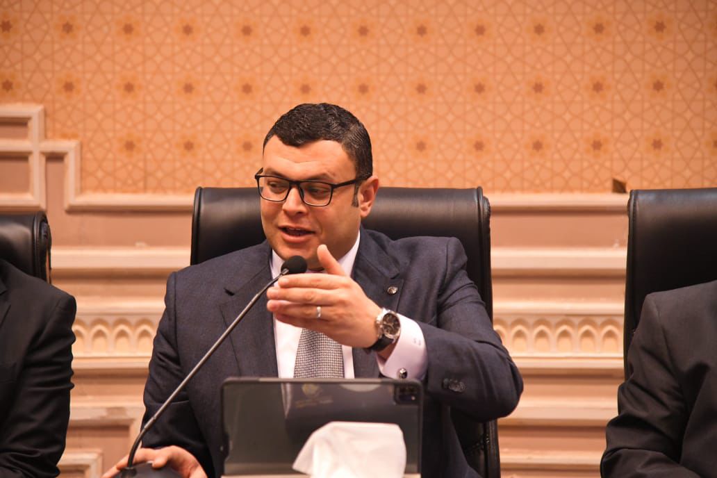 وزير الإسكان يُصدر قرارات إزالة لتعديات ومخالفات بناء بالساحل الشمالي ومدينة الفشن الجديدة