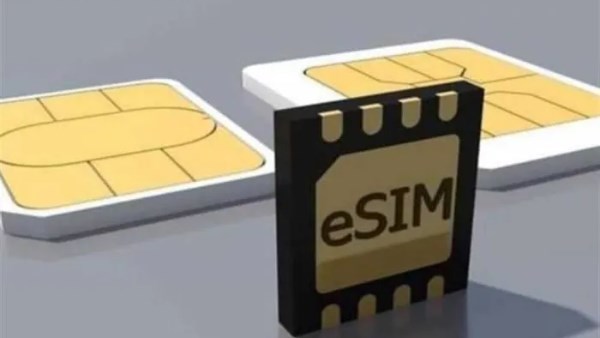 تفعيل خدمة الشريحة الإلكترونية eSIM في مصر قريبًا.. كل ما تحتاج إلى معرفته عنها