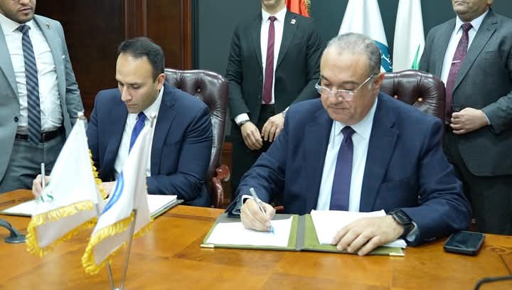 اتفاقية بين إيجاس ونيوفورترس الأمريكية لاستئجار وحدة تغييز عائمة لخدمة السوق المحلية