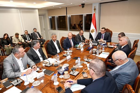 وزير الإسكان يتابع مشروعات شركة أبناء حسن علام بكاترين والمدن الجديدة