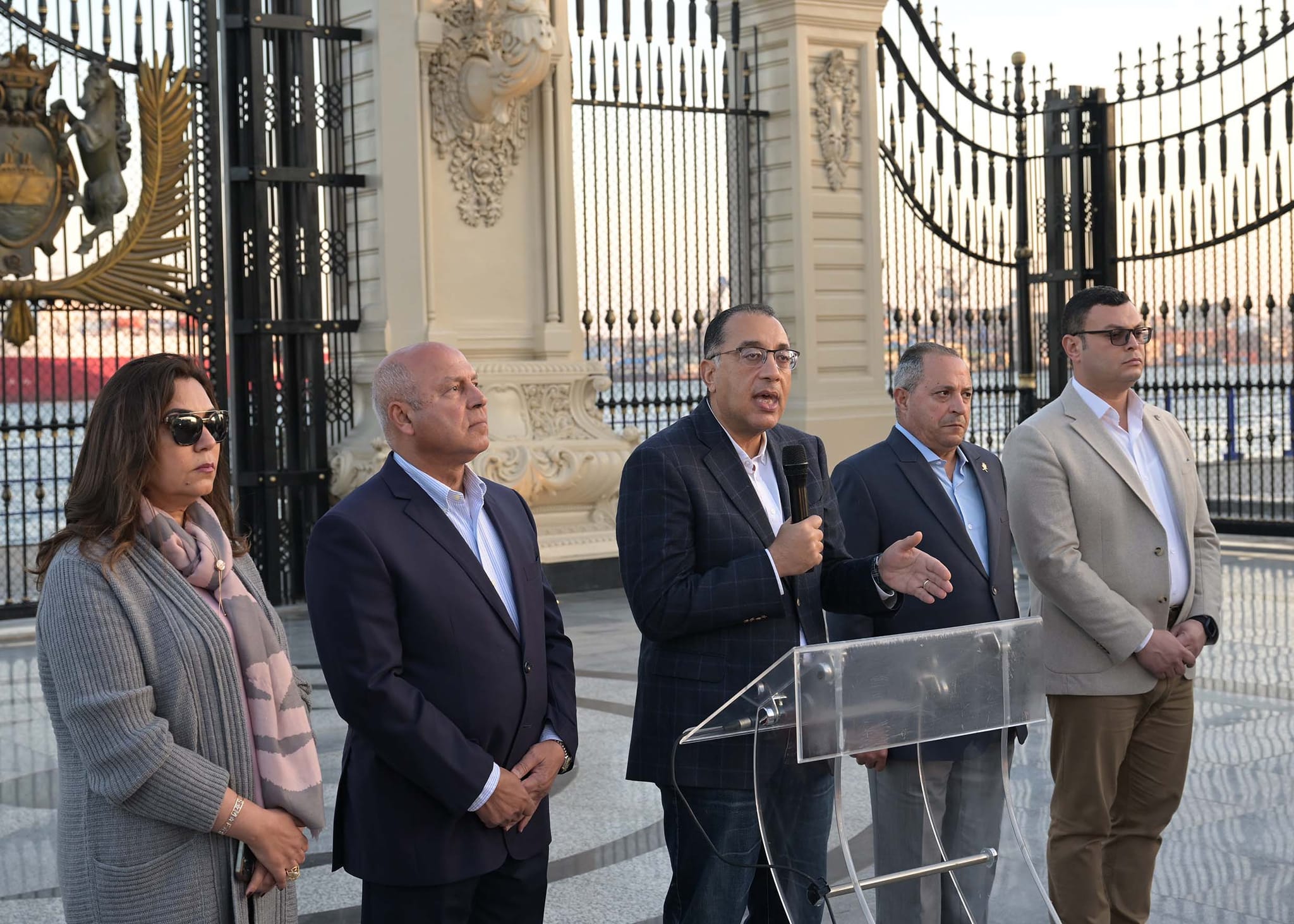 تفاصيل تصريحات مدبولي في بورسعيد .. 10 مليارات جنيه لتطوير ورفع كفاءة محور 30 يونيو والطريق الدولي