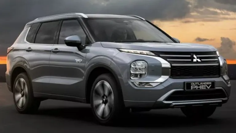 ميتسوبيشي "أوتلاندر" فيس ليفت قد ترى النور  بإصدار "هايبرد"