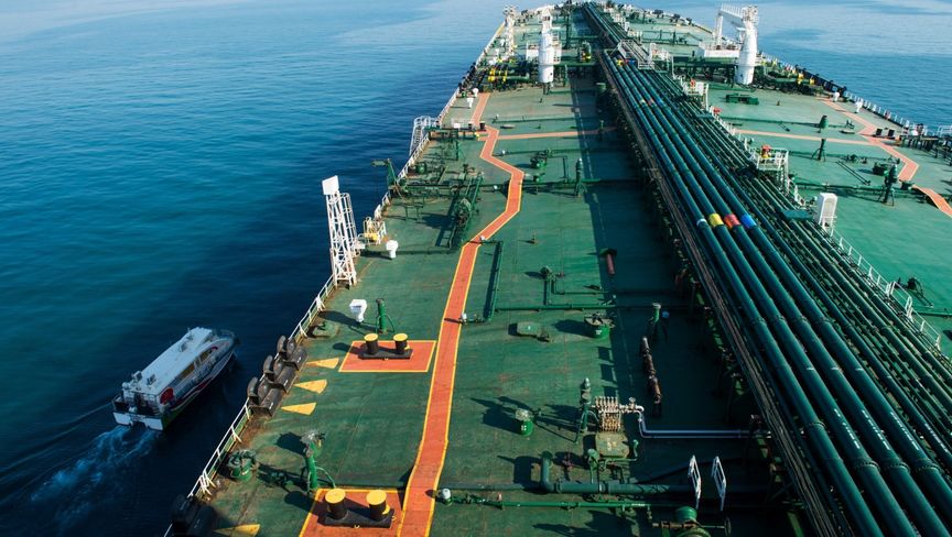 إيران تعجز عن توصيل انتاجها النفطي للصين بسبب العقوبات الأمريكية