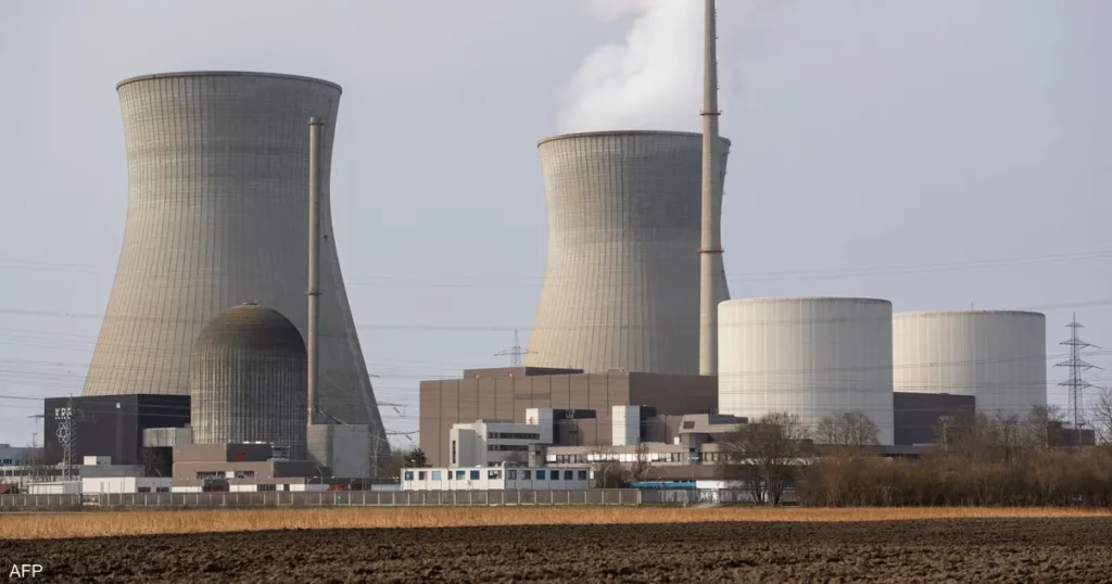 السيسي وبوتين يشاركان في مراسم تركيب وعاء ضغط المفاعل للوحدة النووية الأولى بمحطة الضبعة