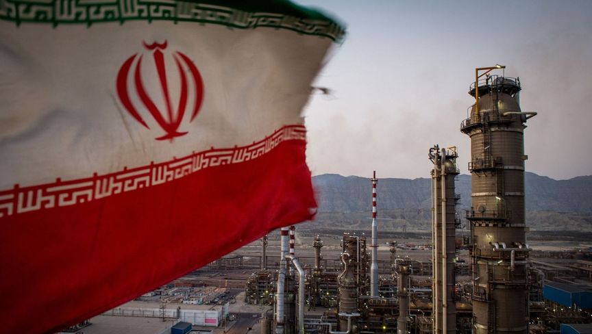 إيران تضطر لإغلاق مصانع ومؤسسات عامة بسبب ازمة نقص الطاقة