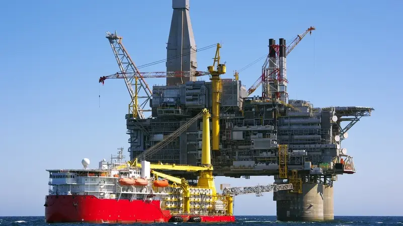 المجر تعلن استئناف عمليات ضخ النفط الروسي