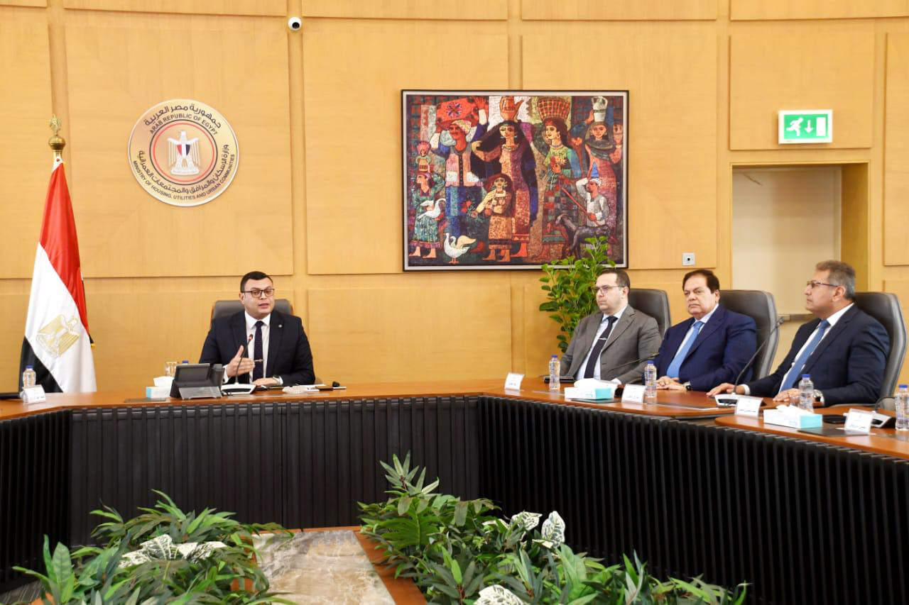 مقترحات وقرارات.. ماذ حدث في لقاء وزير الإسكان مع المطورين العقاريين؟