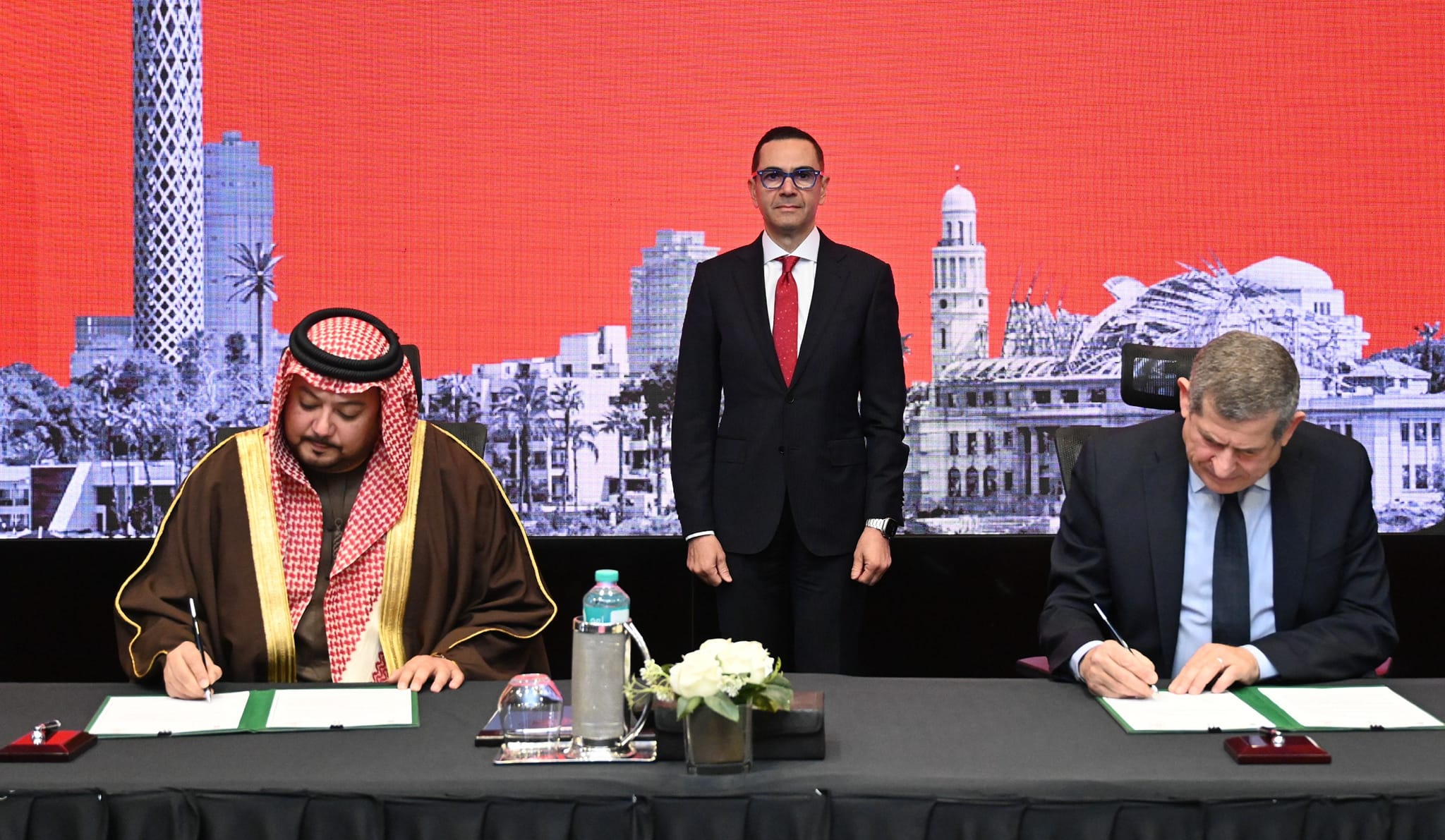 توقيع بروتوكول شراكة استراتيجية بين مصر للتأمين وشركة العين الإماراتية