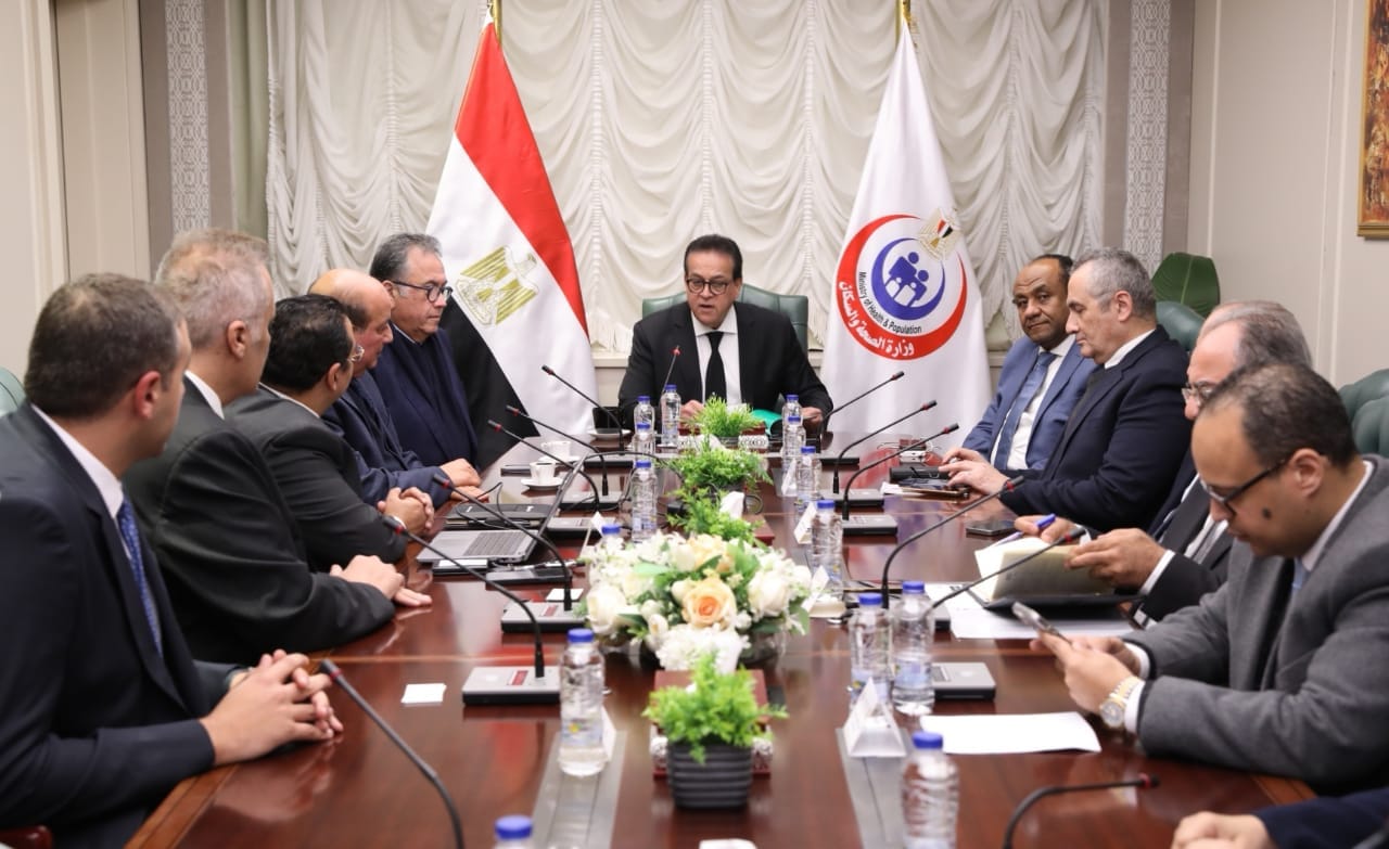 تعاون مع شركة ميدبوت الصينية لاستخدام الروبوتات الجراحية في المنظومة الصحية بمصر
