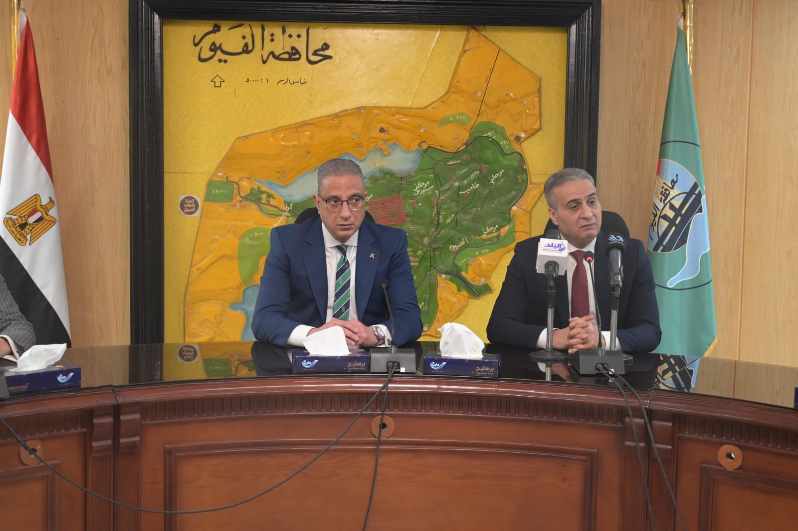 رئيس حماية المستهلك ومحافظ الفيوم يبحثا مع الغرفة التجارية مدي وفرة وإتاحة السلع