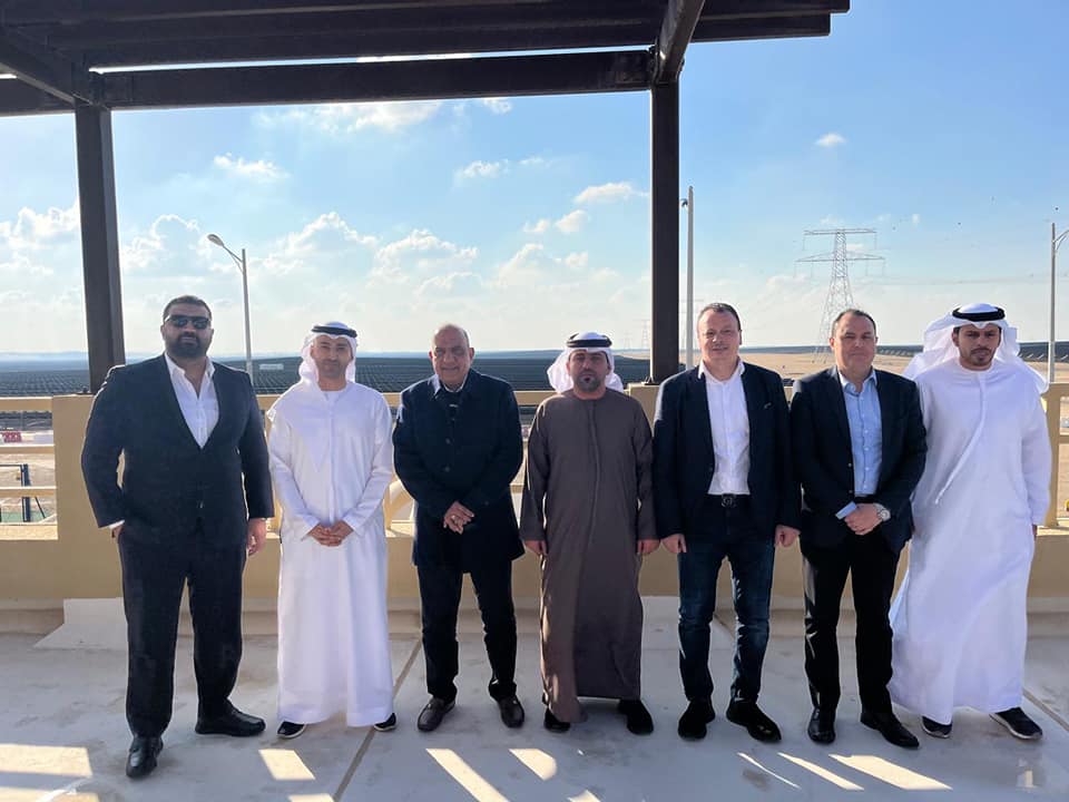 وزير الكهرباء يبحث مع مسئولي شركة مصدر الإماراتية تعزيز التعاون فى الطاقة النظيفة