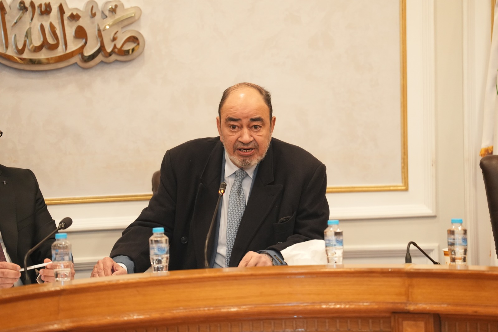 مذكرة لرئيس الوزراء للتدخل وحل ازمة تصديقات الشهر العقاري علي الشهادات الفنية للصادرات