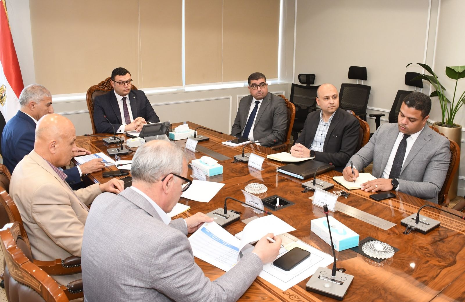 الإسكان تتابع أعمال صيانة الطرق والمحاور في 26 مدينة جديدة