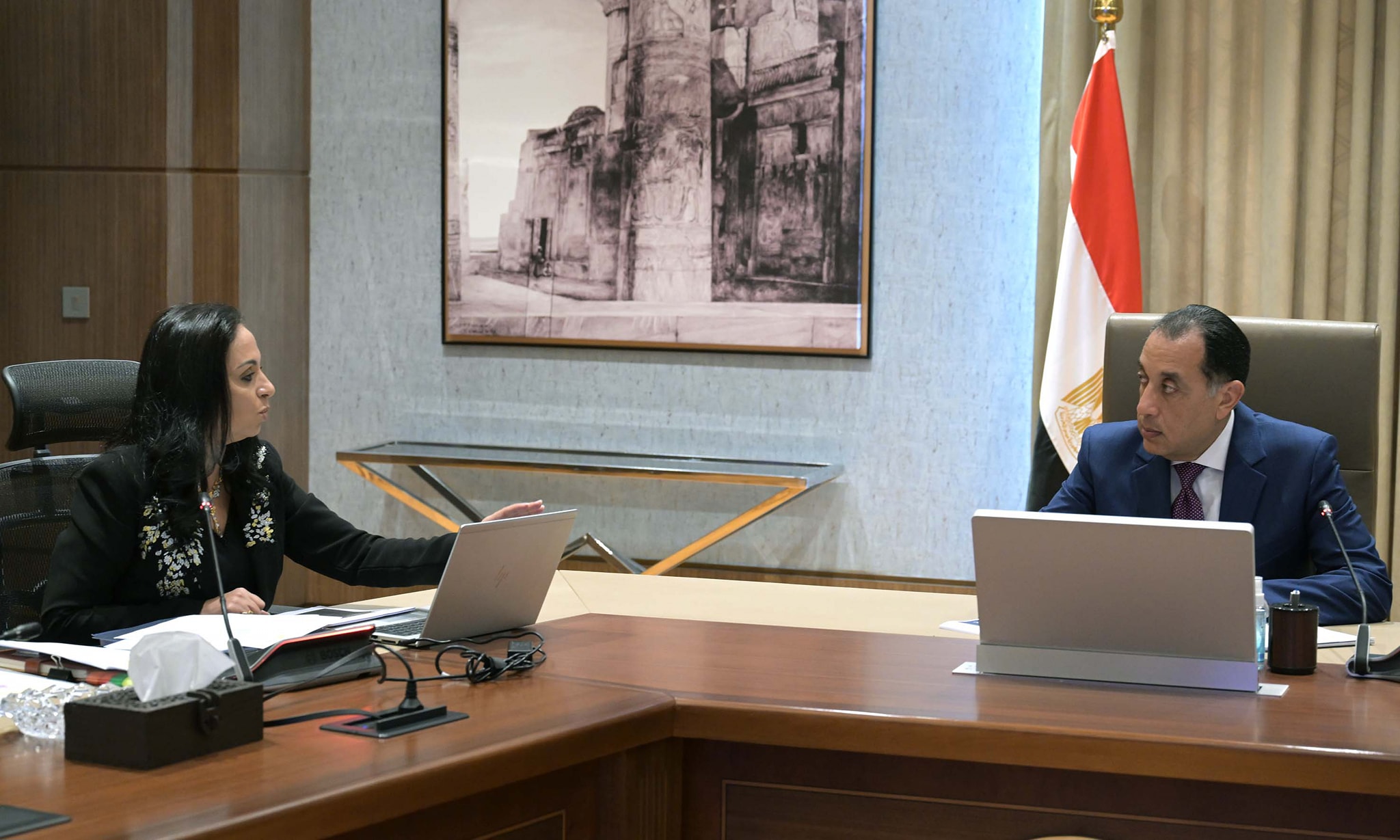 Government assesses economic costs of refugees, immigrants