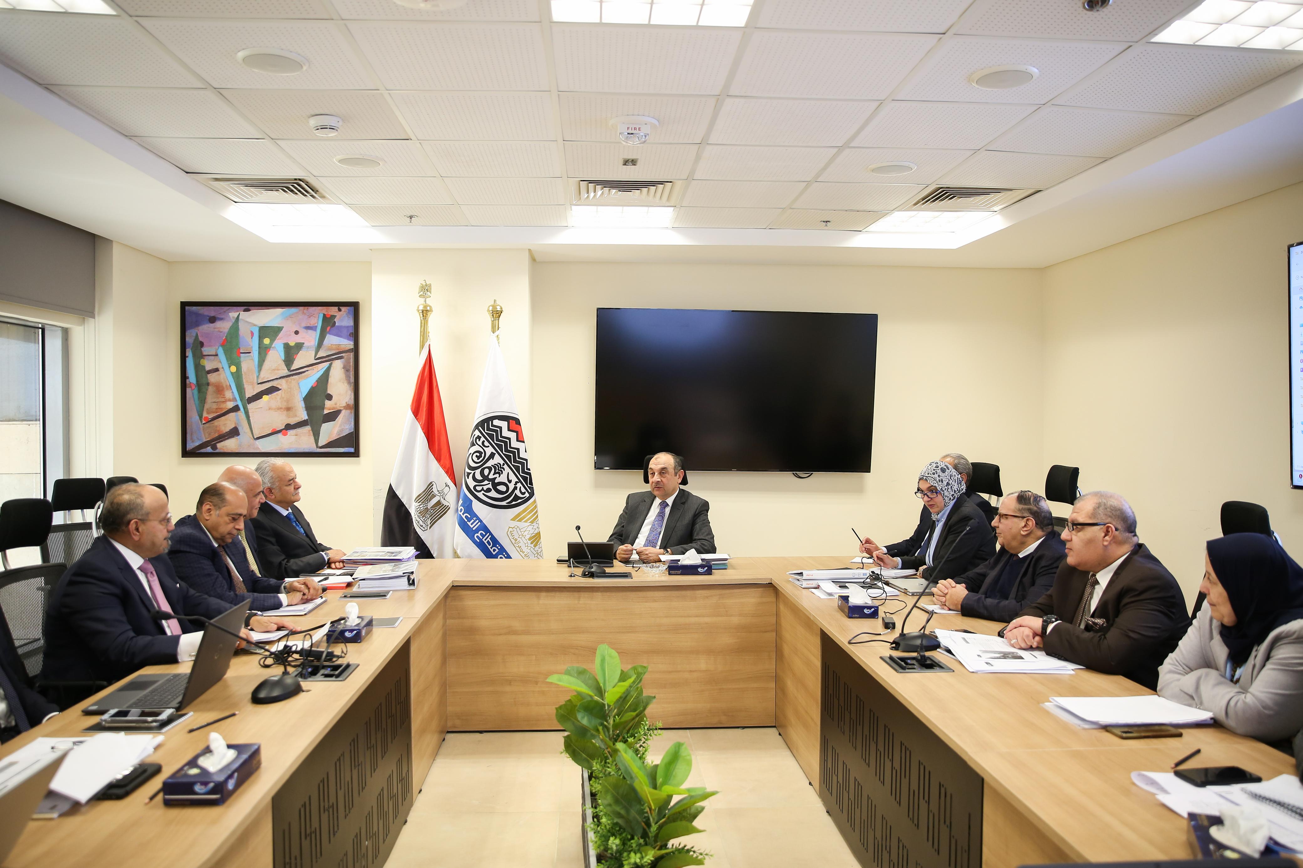 وزير قطاع الأعمال: حريصون على تحسين جودة الخدمات والمنتجات السياحية