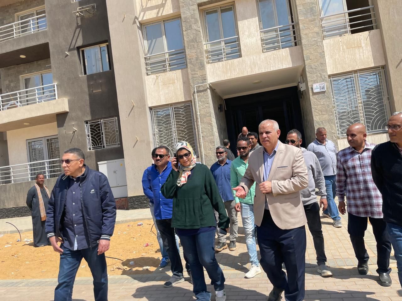 مسئولو "الإسكان" يتفقدون مشروع "جنة" السكني بمدينة الشيخ زايد